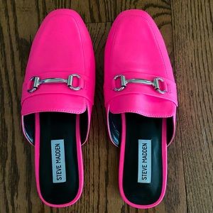 LIKE NEW Steve Madden mules-Size 8